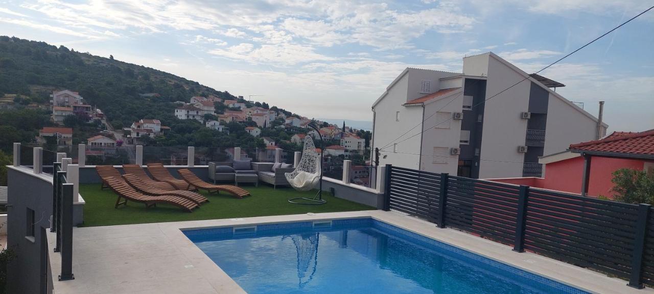Apartmani Nikola 트로기르 객실 사진